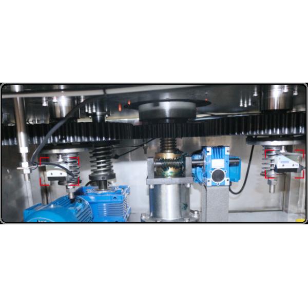 4.0KW 8000bph Rotary Fully Automatic Bottle Pressing Capping Machine