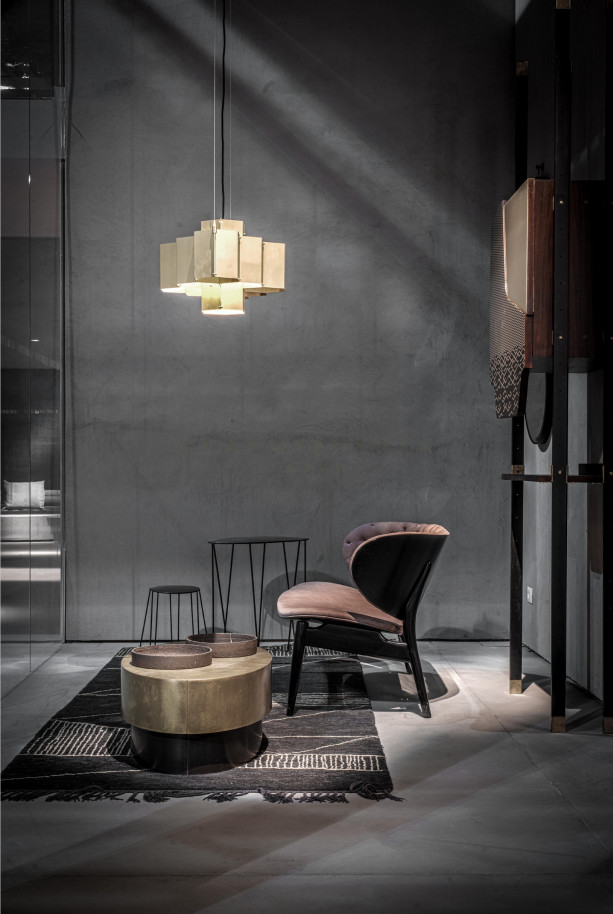 Elegantly Dining Solid Wood Chairs / Wood And Fabric Dining Chairs