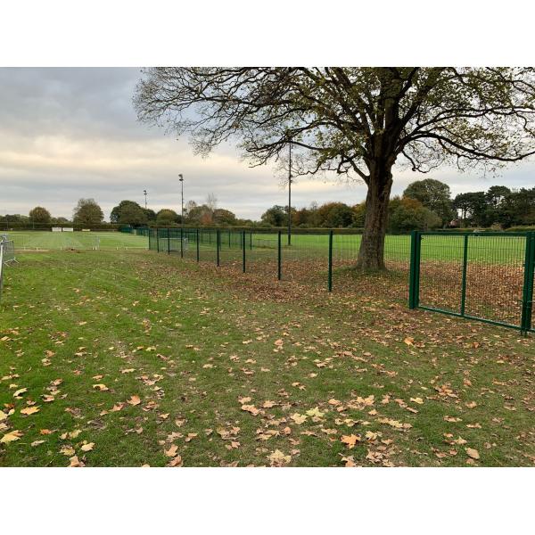 Residential Perimeter 4.5mm V Mesh Fencing 2.5m High