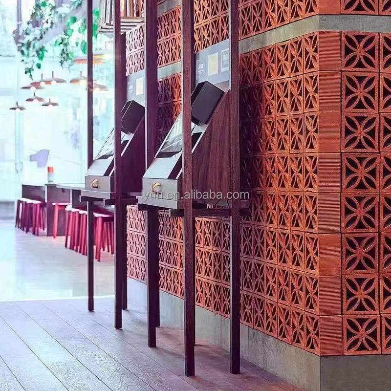 250*250*70mm Common Size Decorative Brick Wall Breeze Block Concrete with 7% Absorption