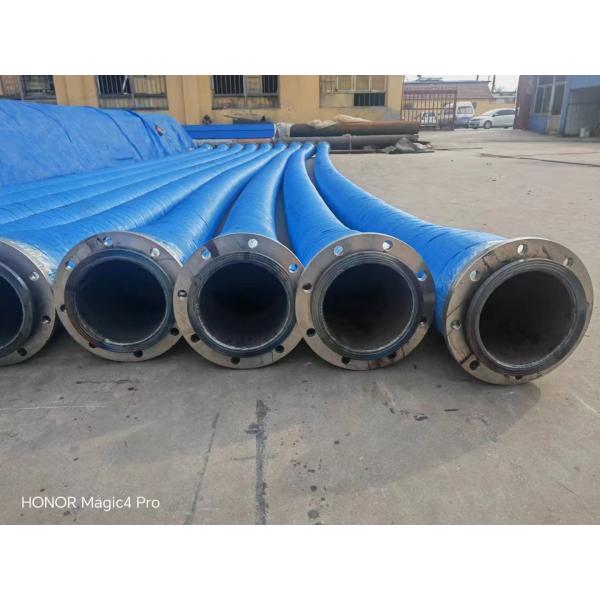 Black 240kg Rubber Discharge Hose With Maximum Pressure Of 500 Psi