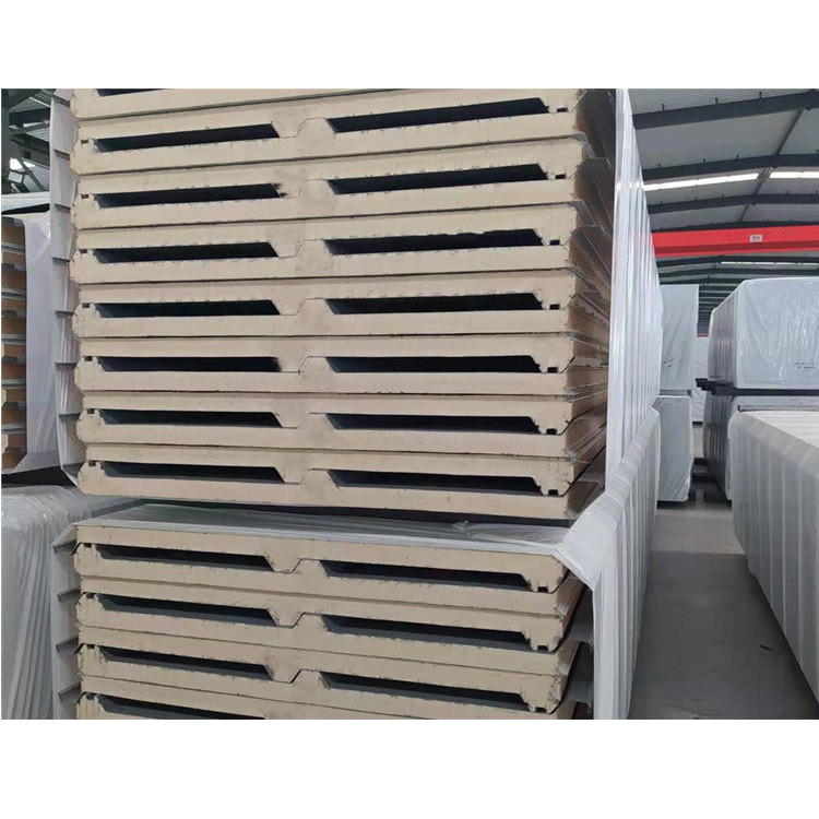 Fireproof Insulated Sandwich PU Roof Panel With B1 Grade And 0.4-0.8mm Steel Thicknes