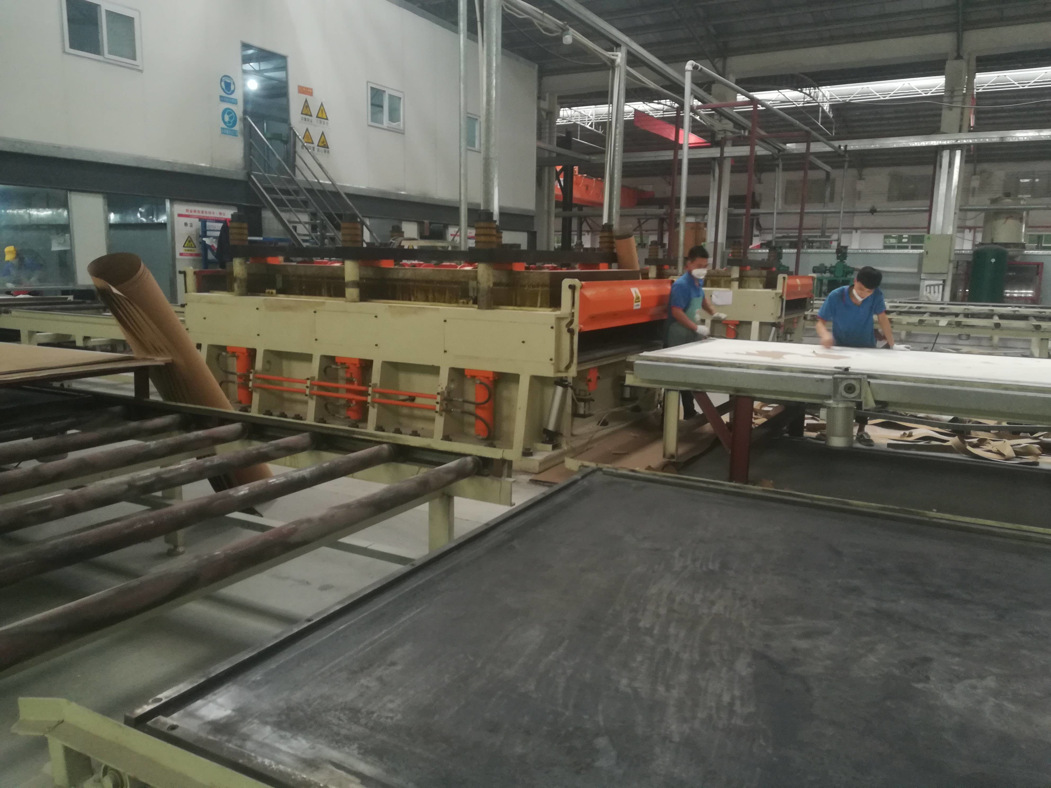 Carrara Solid Color Quartz Polished Surfaces Finished For Home Decoration