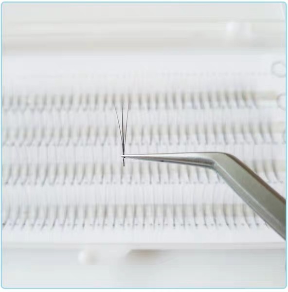 Wholesale High Quality Natural pre made volume fans eyelash extensions 2D/3D/4D/5D/6D/7D/8D/10D/20D manufacturer