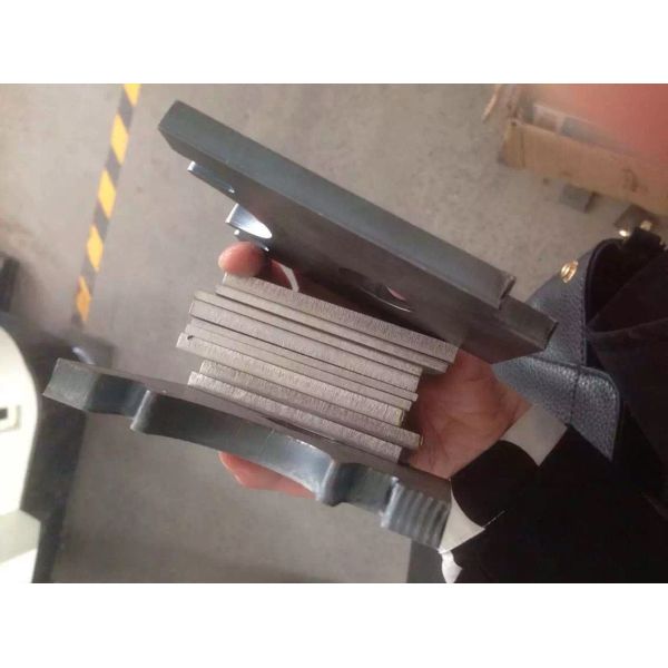 20mm Carbon steel and 10mm stainless steel laser cutting machine with CNC fiber laser