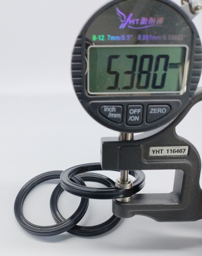 Double Acting AS438 X Ring Four Lipped Seals With NBR FKM Material 158.12x6.99 Size