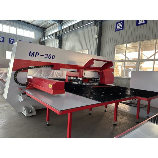 Cnc Turret Press Punching 30ton MachineCnc Plate Punching Machine