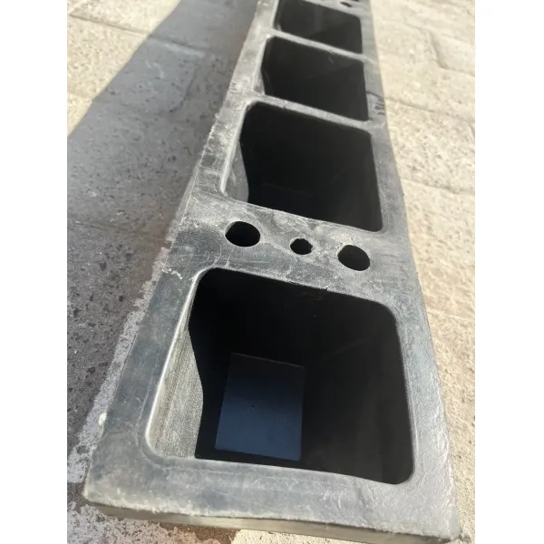 183cm Rubber Wheel Stopper Speed Bump with 10cm Height and 15kg Weight for Durable Parking Safety