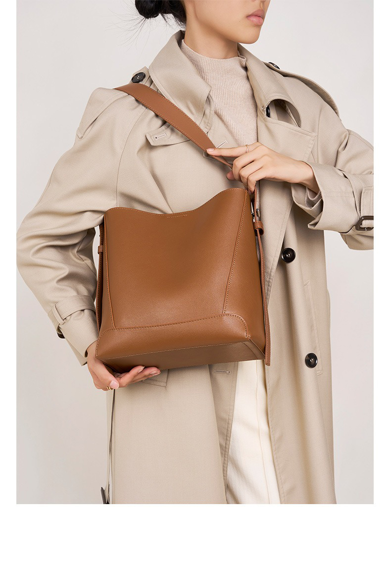 GENUINE LEATHER Women's Bucket Bag 2024 Designer Handbags with Single Handle Tote Bag