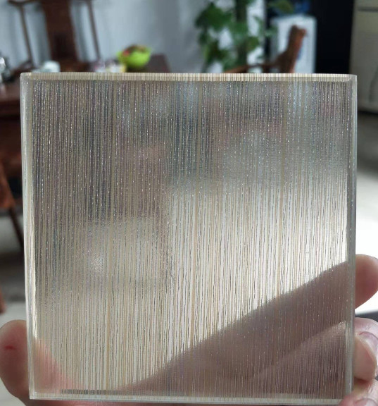 Customized Metal Mesh Laminated Glass Modern Design