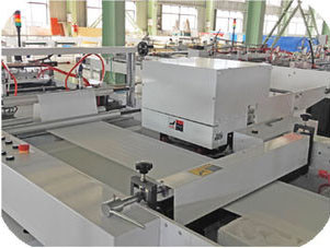 Four Function Shopping Bag Making Machine , 80pcs/min Automatic Loop Handle Bag Making Machine