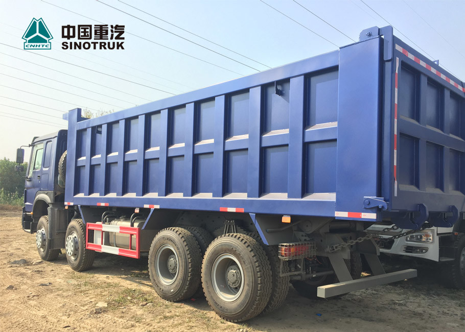 Euro 2 371HP Heavy Load Truck 8x4 12 Tyre Front Lifting HOWO Tipper Truck