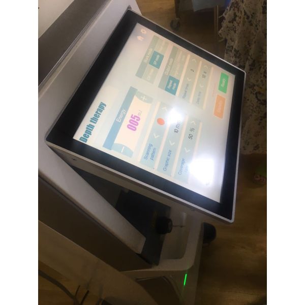 Wrinkle Remover Beauty Equipment Scanning Fractional Co2 Laser Machine