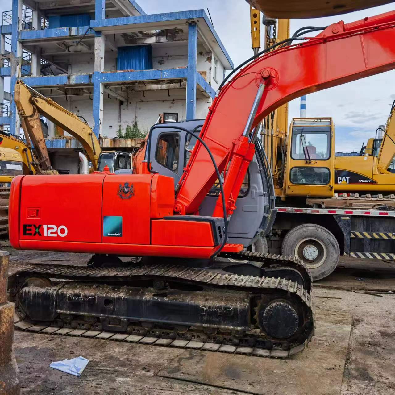 2015 Year Model Original Hydraulic Valve 12 Ton Made in Japan Middle 120 Excavator