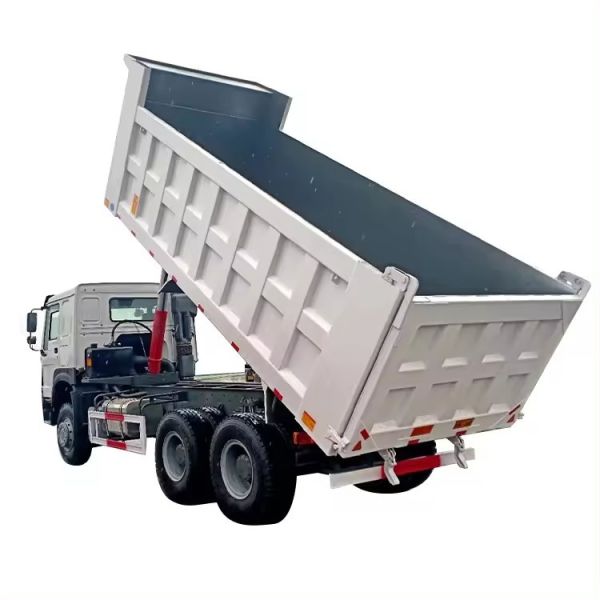 Manual Transmission Used Tipper Trucks 6x4 10 Wheels Dumper For Euro II Euro V Emission Standard
