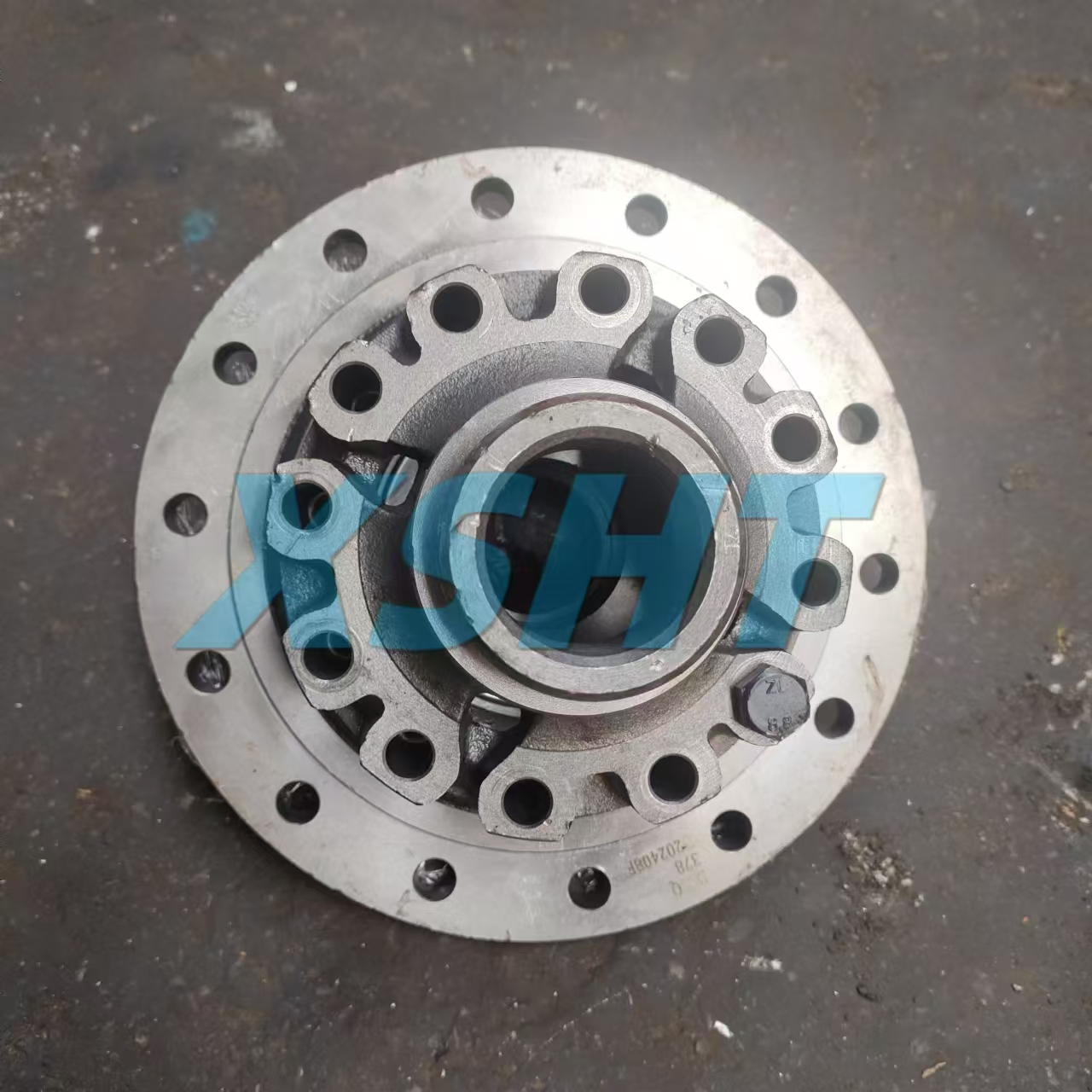 Dongfeng Howo Trucks Rear Axle Differential Housing Assembly D202408F in Standard Size