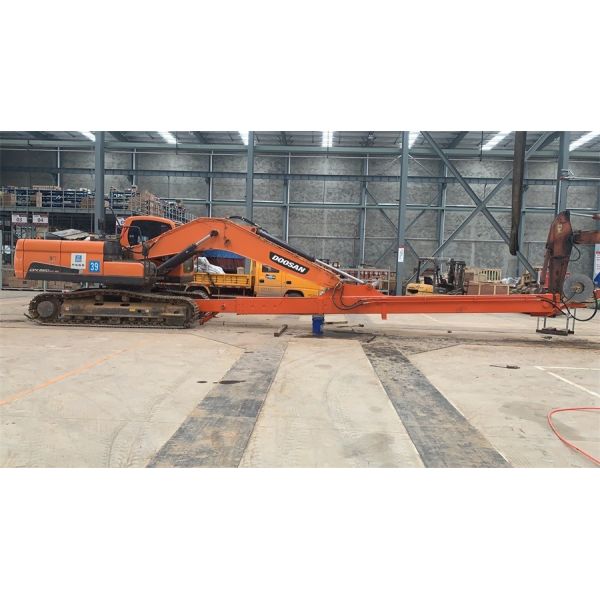 LG700 Excavator Telescopic Arm Long Reach Boom With 16m Digging Depth