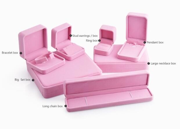 Velvet jewelry boxes