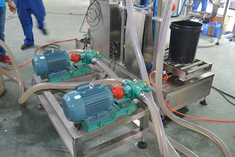 78 KG Filling Machine for 5-50L Manual Lubricant Oil Drum Barrel Filling and Weighing