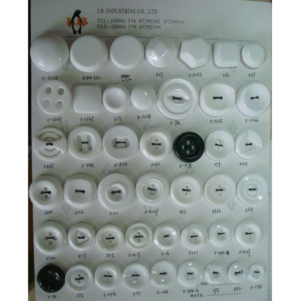 Wholesale 14L-80L Custom made solid white polyester chalk button with logo