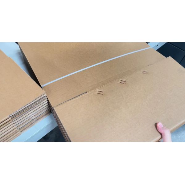 600nail/min Nailing Speed Carton Box Stitching Machine for Paperboard Packing