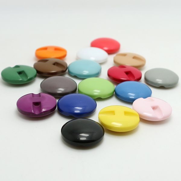 2021 Hot selling sewing 4 hole polyester resin button
