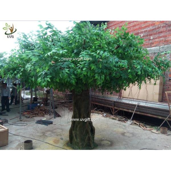 UVG china home decor wholesale green banyan large artificial tree for play center landscaping GRE055