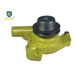 China PC200-3 Excavator Water Pump 6136-62-1102 For Komatsu Engine 100% New Condition on sale