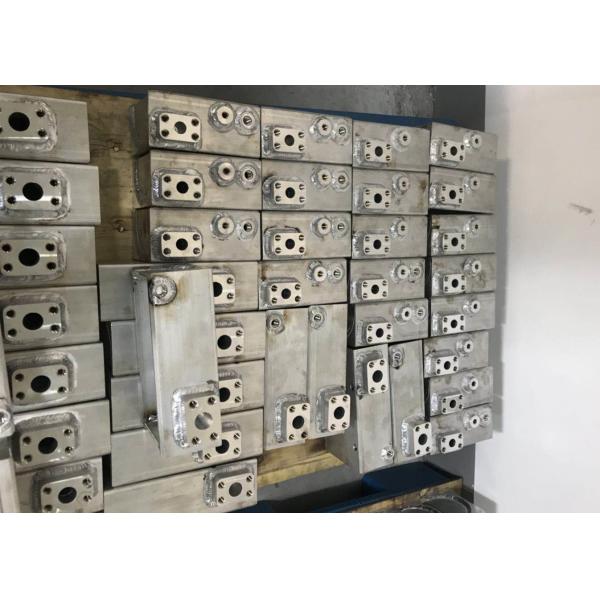 Silver Aluminum Spare Parts Heat Sink Oil Cooler Air Cooler Manifold For Vehicle Car