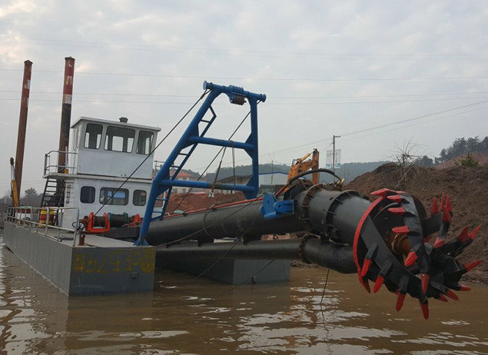 WN350 30kw Pump Mud Dredging Boat For Waterway Maintenance And Navigation