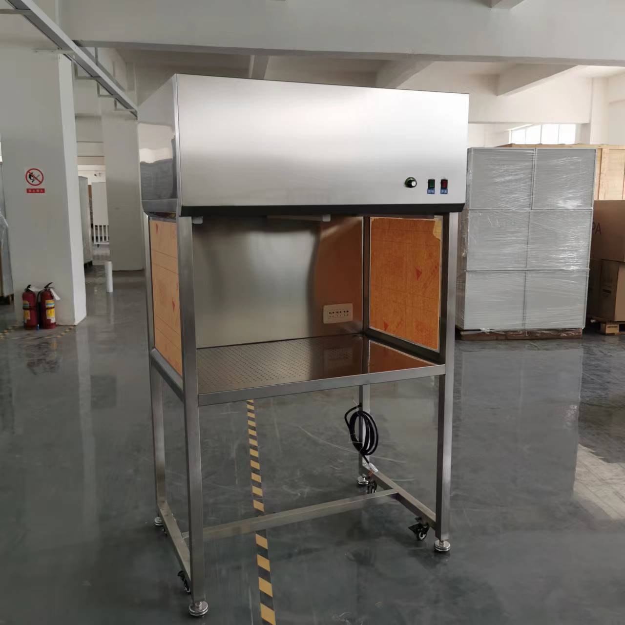 SS 304 Benchtop Laminar Airflow Cabinet Clean Bench Cold Rolled Steel 220V 50Hz