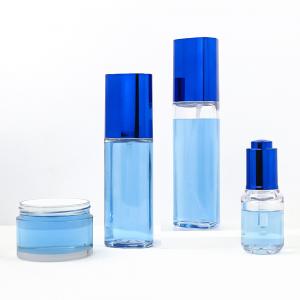 China High End Plastic Cosmetic Bottle Clear PET Custom Perfume Bottle on sale