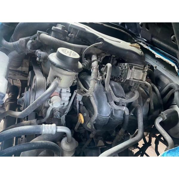 2017 Year 13 Seats Used Toyota Hiace Mini Bus With Front Engine Manual Transmission