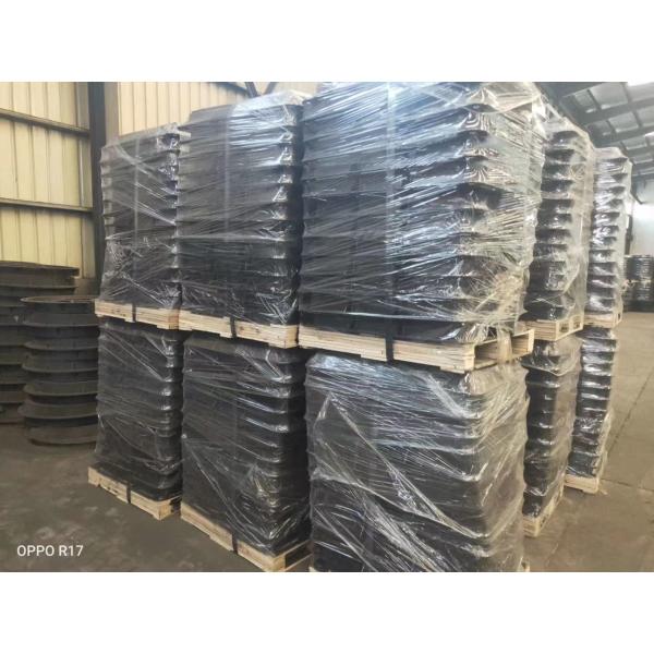 675 X 675 Ductile Iron Manhole Cover with GGG50 Material and Circlip Lock EN124 B125