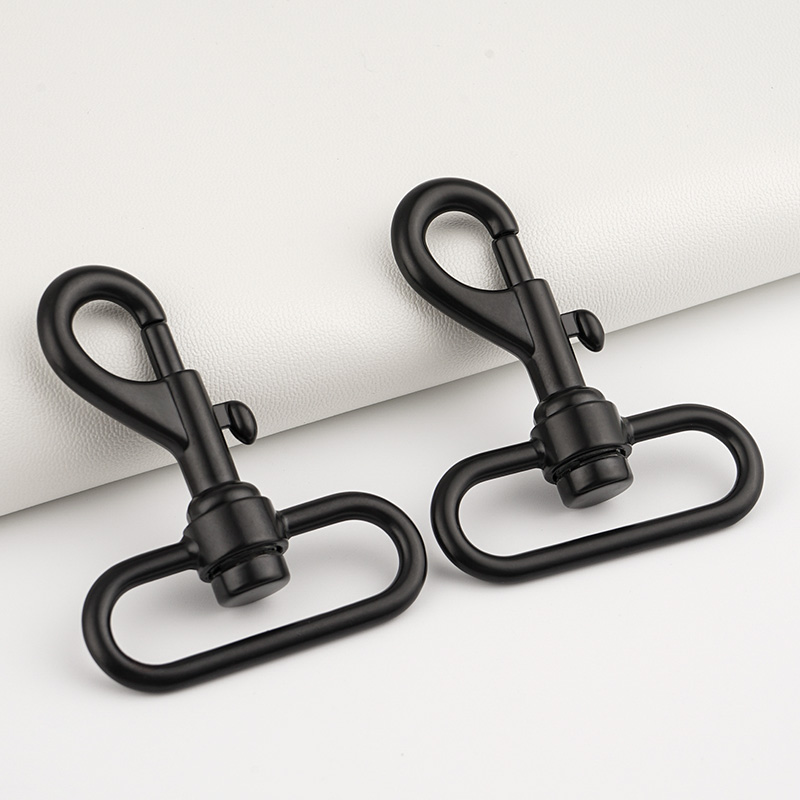 Customized Zinc Alloy Swivel Snap Hook Dog Leash Eye Bolt Snap For Bag 38mm Black Eye