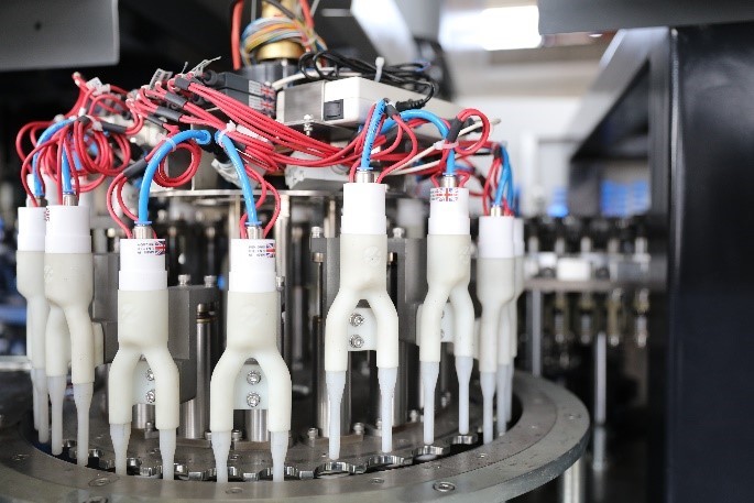 330ml 550ml 1500ml Blowing Filling Capping Combiblock Machine / Production Line