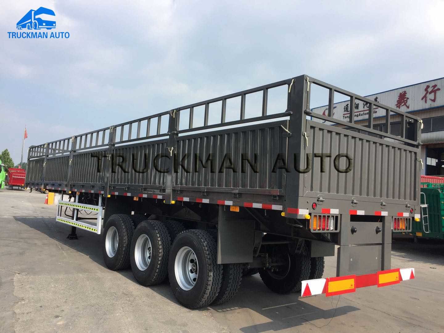 Heavy duty 60 Tons Fence Semi Trailer ABS System For Bulk Cargo Transport