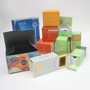 China Laminating Embossing Luxury Cosmetic Packaging Boxes Chipboard Medicine Packaging Boxes on sale