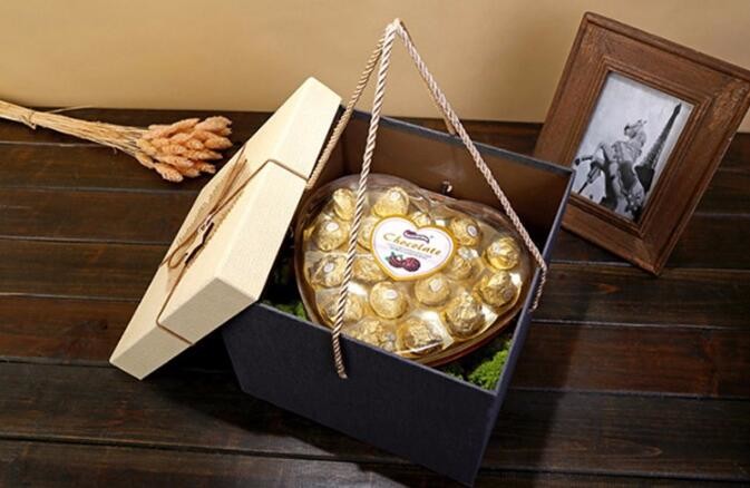 Luxury cardboard gift paper box for clothes / clothing gift box / garment packaging box,OEM Custom High Quality Luxury P