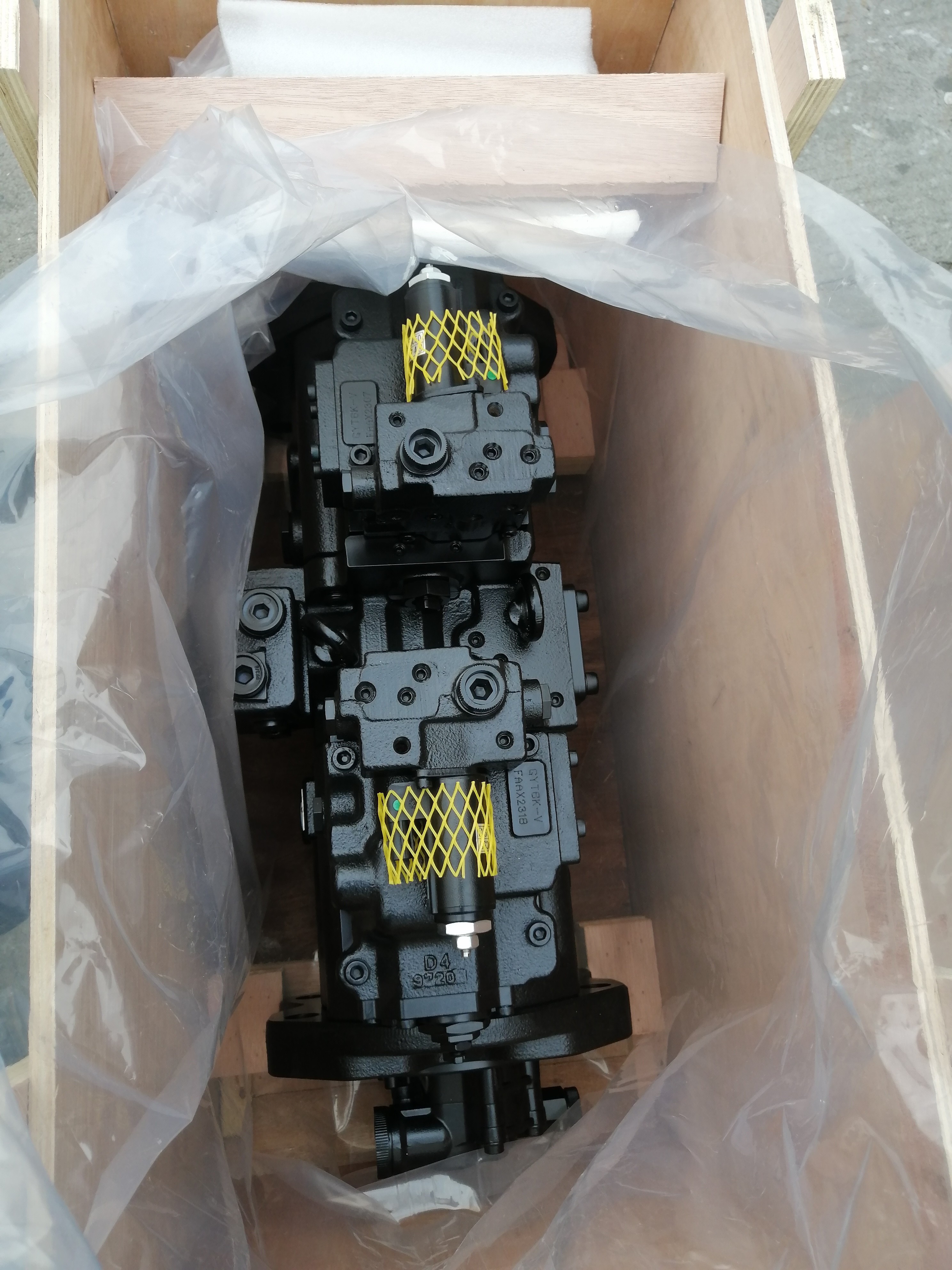 SK210-9 YN10V00036F2 Excavator Hydraulic Parts K3V112DTP Hydraulic Main Pump