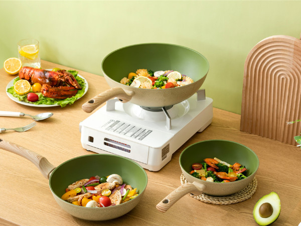 Healthy Cooking Non Stick Cookware Set 4Piece With Titanium Coating
