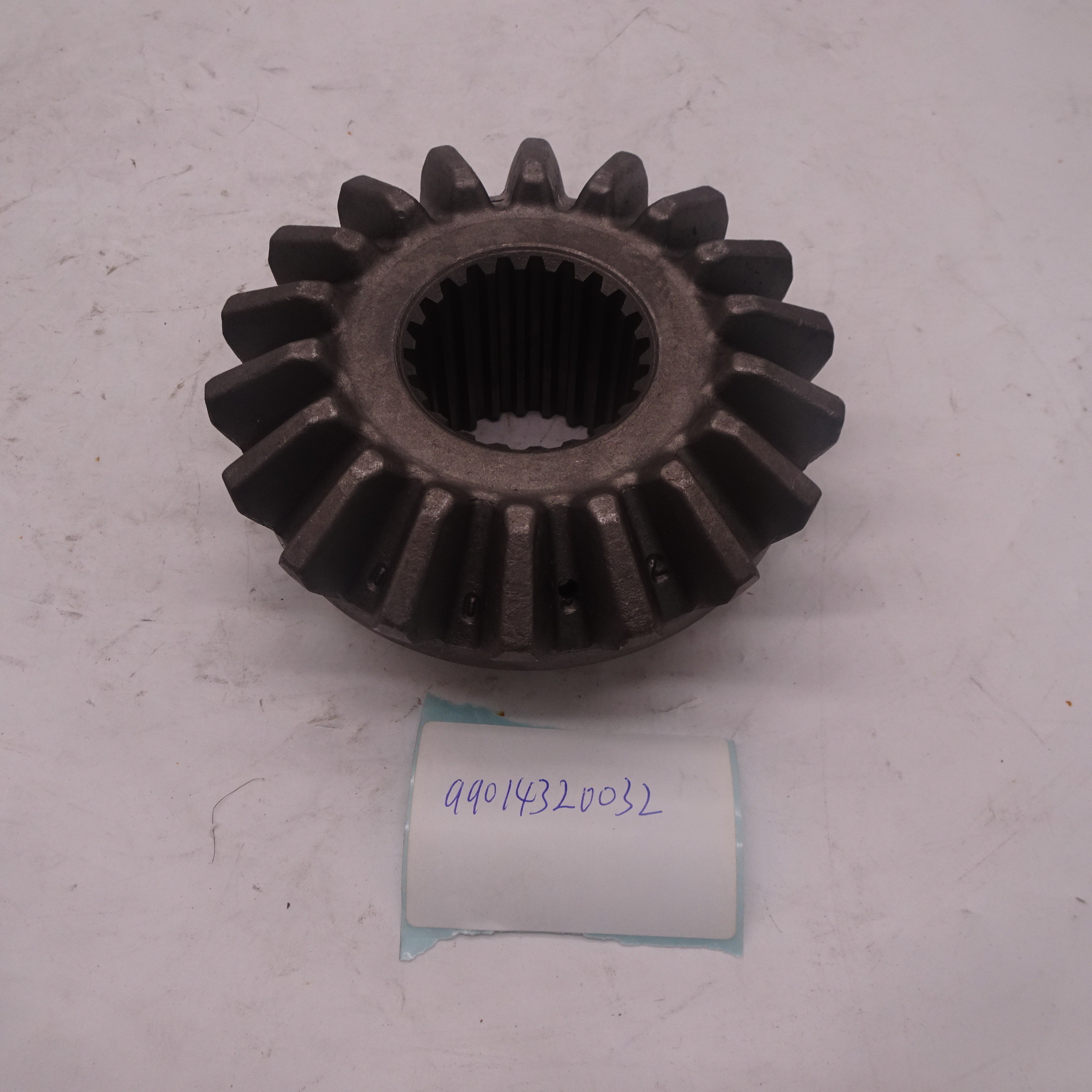 SINOTRUCK HOWO AXLES PARTS 99014320032 199014320032 Bevel Pinion Gear Rear Half shaft gear