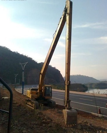 21 Ton Crawler Long Reach Excavator Booms Xe215c Tata Hitachi OEM