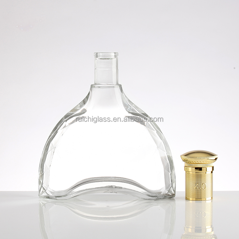 250ml 500ml 750ml Glass Whisky Bottle with Cap and Customized Options