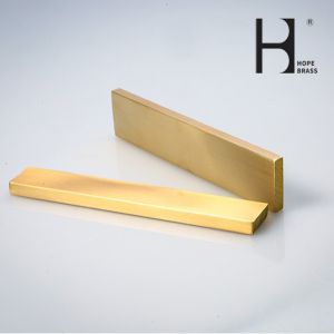 6000mm Length CuZn39Pb3 Brass Flat Bars For Home Derocation