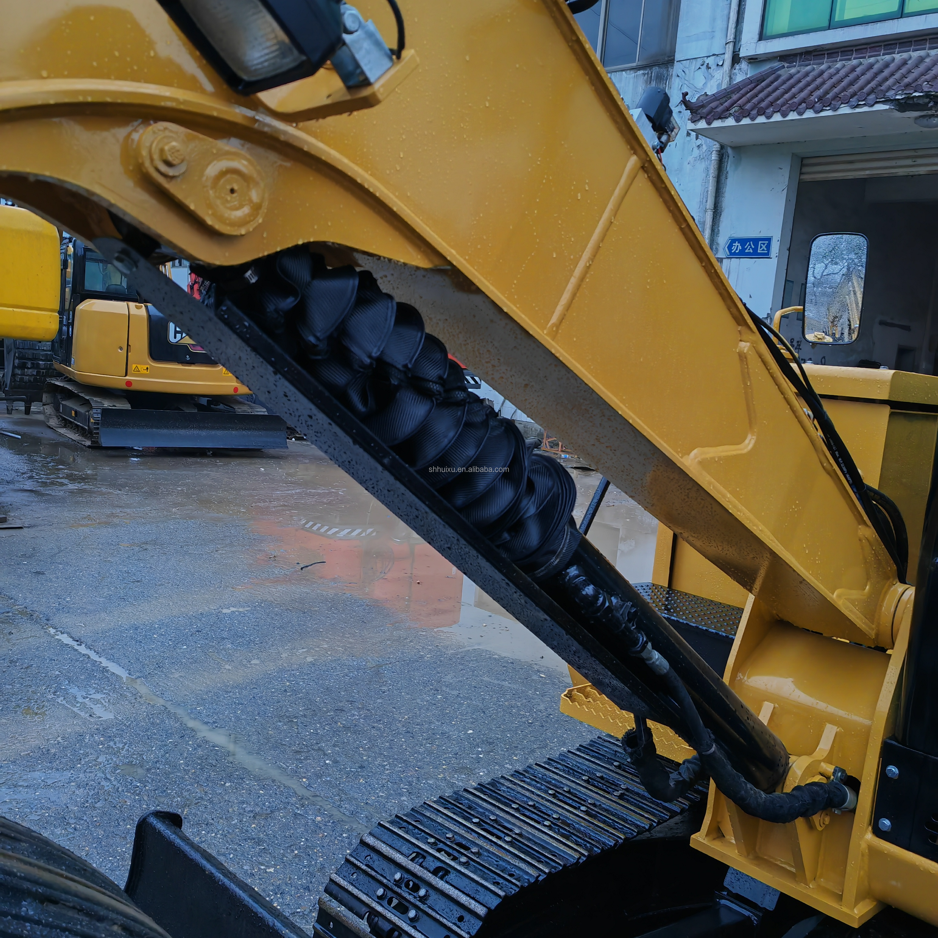 Used CAT 305.5E mini excavator no tail Caterpillar 305.5 mini excavadora price low CAT302 CAT305.5 CAT306 CAT304 CAT305 on sale