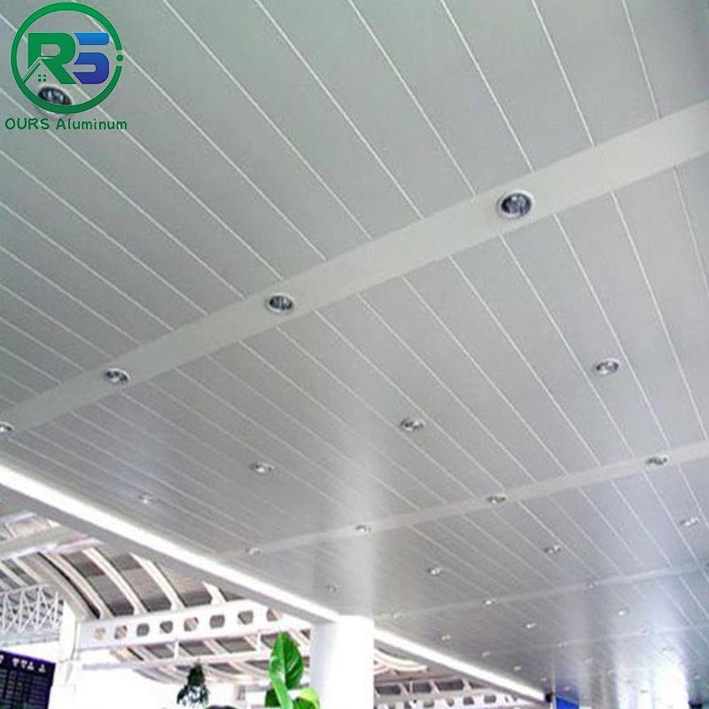 Outdoor Windproof Aluminium Strip Ceiling Commercial Perforated