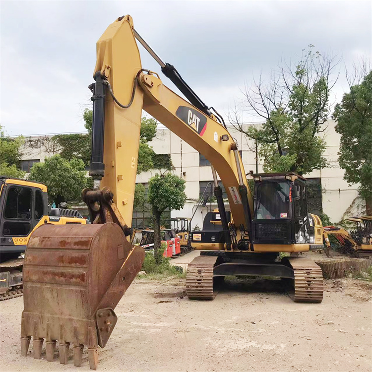 ORIGINAL Hydraulic Valve Used Cat 326 Excavator in Shanghai Japan Made Less Hours Best