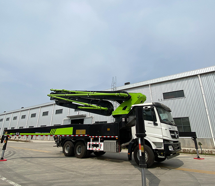 65m Concrete Pump Truck Customizable Pump Trucks Different Loading Weights And Volumes
