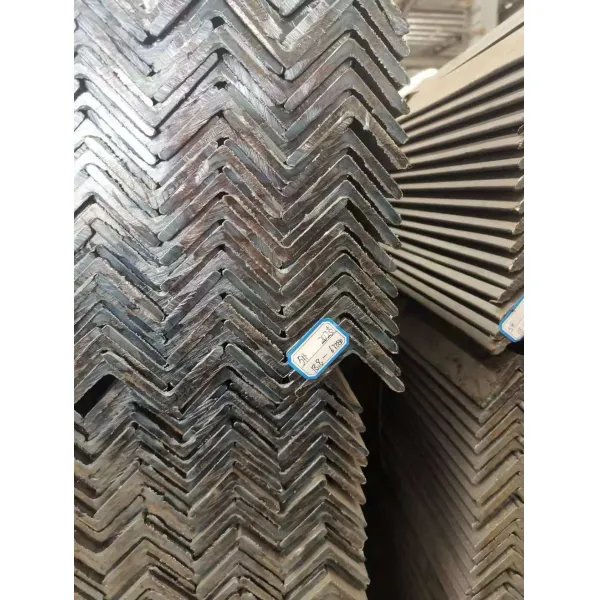 Hot Rolled ASTM A572 Gr.50 Steel Angle Bar 30x30-200x200mm Equal Angle Iron for Structural Use